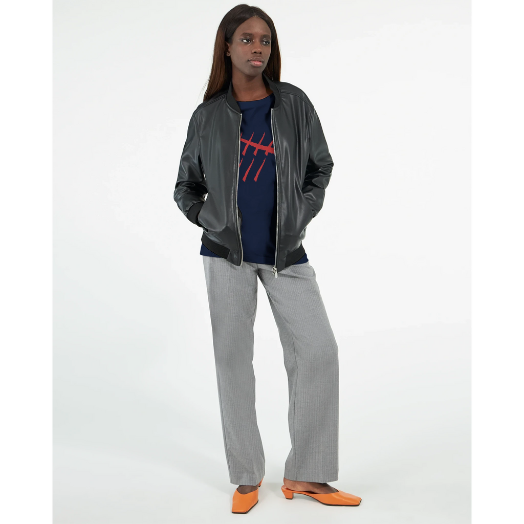 cedac2a8-6bb7-4d13-b0f5-8bd356f6a58e